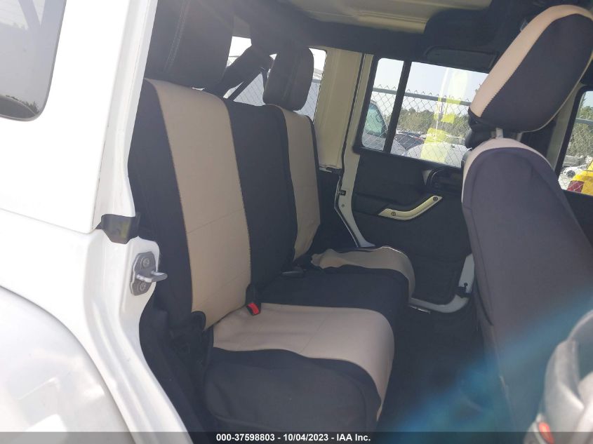 2016 JEEP WRANGLER UNLIMITED SAHARA - 1C4BJWEG8GL119504