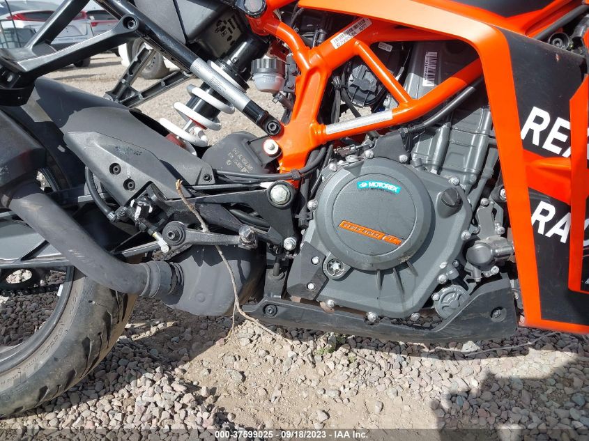 2023 KTM 390 RC MD2JYJ400PC226149