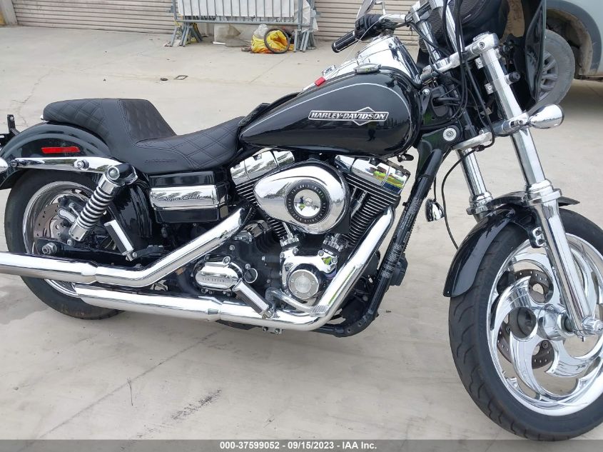 2012 HARLEY-DAVIDSON FXDC DYNA SUPER GLIDE - 1HD1GV411CC303497