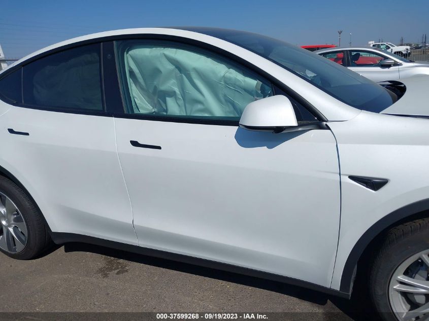 2022 TESLA MODEL Y - 7SAYGDEE9NF353990