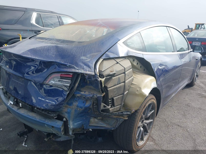 VIN 5YJ3E1EB6JF130401 2018 TESLA MODEL 3