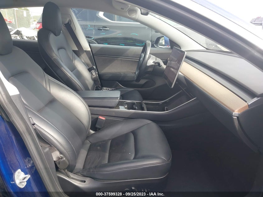 VIN 5YJ3E1EB6JF130401 2018 TESLA MODEL 3