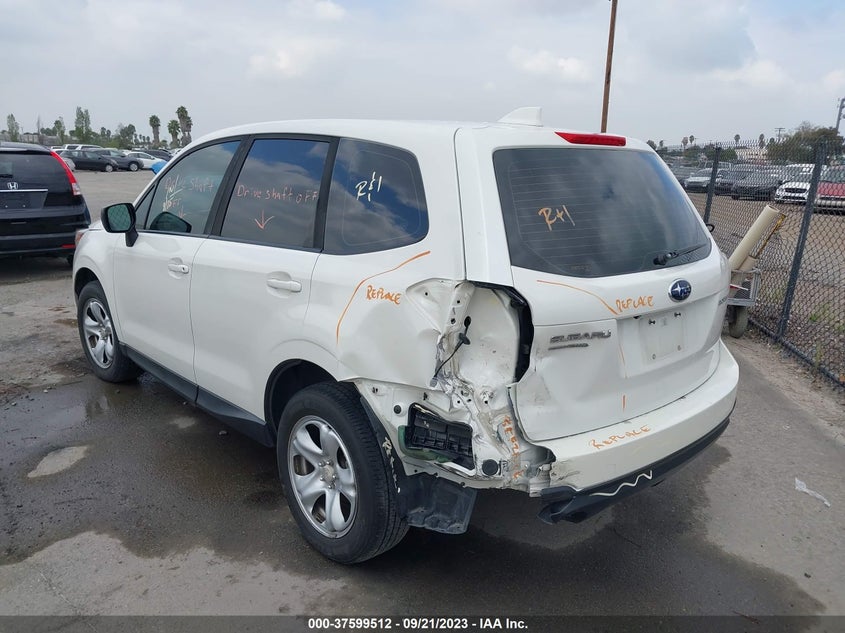 VIN JF2SJAAC1JH586068 2018 SUBARU FORESTER