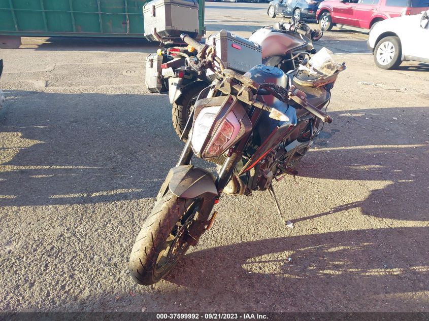 2021 KTM 890 DUKE R - VBKTU9406MM812142