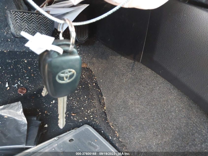 2013 TOYOTA RAV4 XLE - 2T3WFREV1DW057018