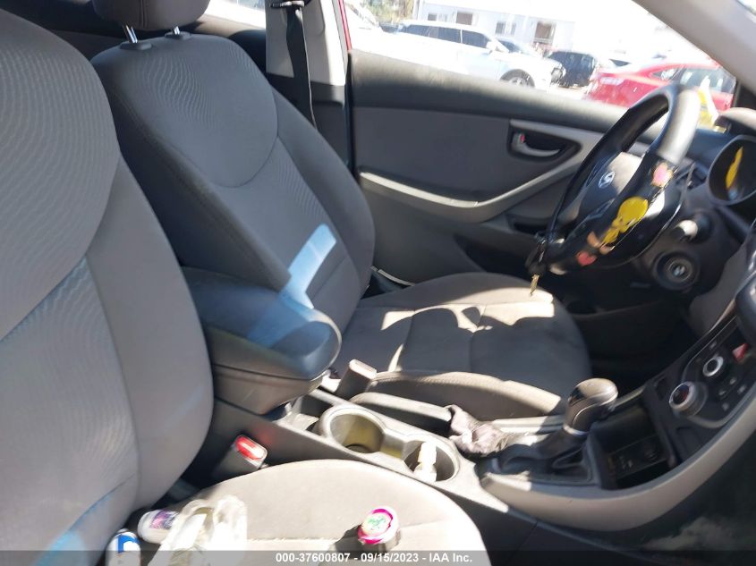 2016 HYUNDAI ELANTRA SE - 5NPDH4AE0GH693371