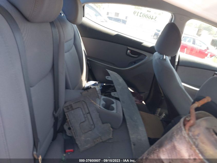 2016 HYUNDAI ELANTRA SE - 5NPDH4AE0GH693371