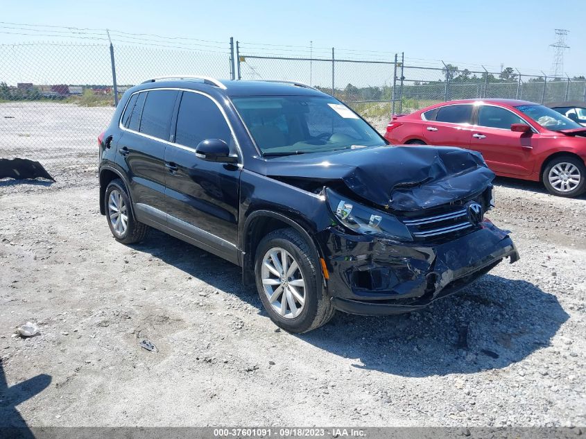 WVGSV7AX6HK026242 VOLKSWAGEN TIGUAN WOLFSBURG 2017