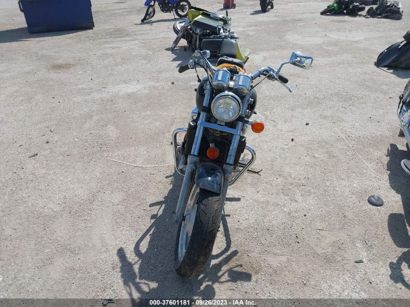 2002 HONDA VF750 C JH2RC43062M800290