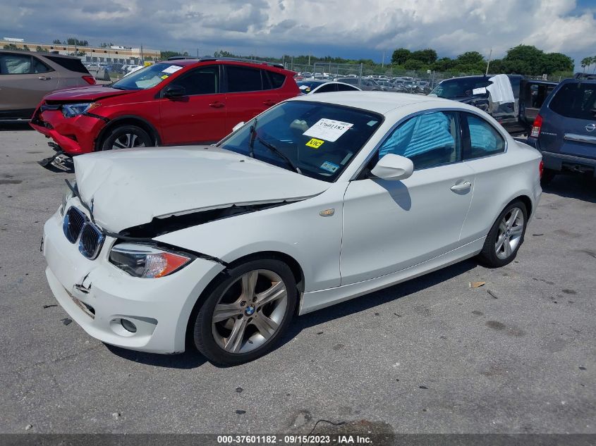 2013 BMW 1 SERIES 128I WBAUP7C58DVP24991