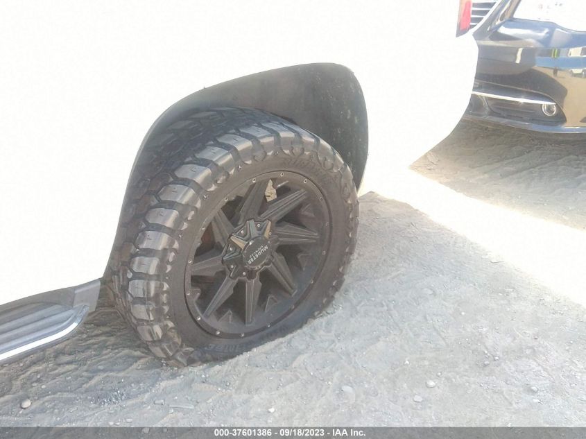 2015 CHEVROLET TAHOE LTZ - 1GNSKCKC7FR197059