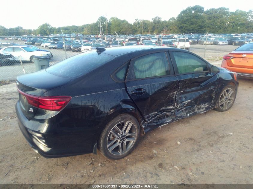 3KPF34AD7KE063763 Kia Forte S 4