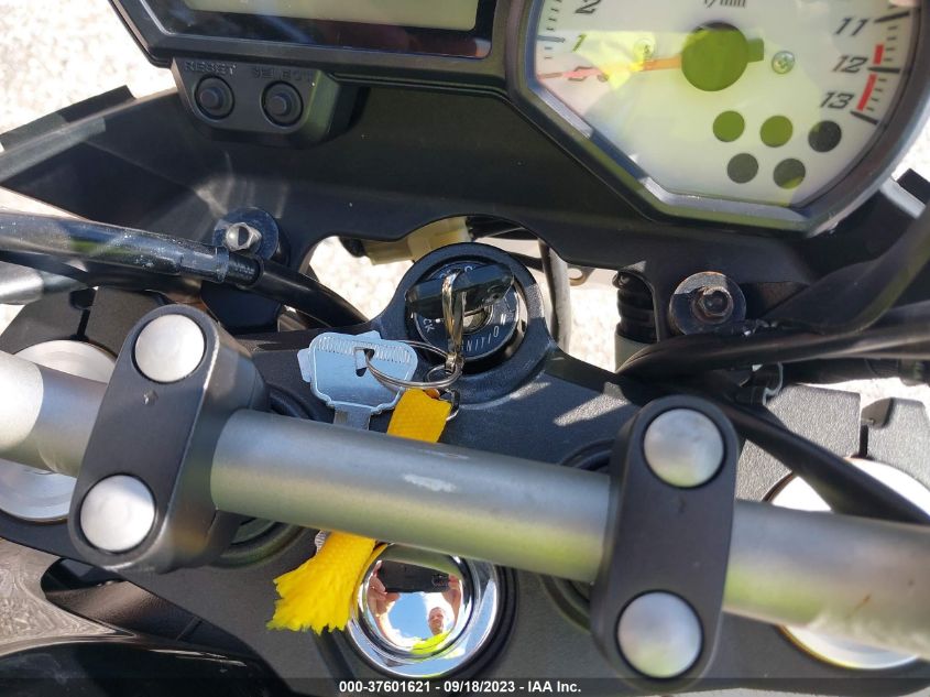 2011 YAMAHA FZ8 N - JYARN27E1BA000281