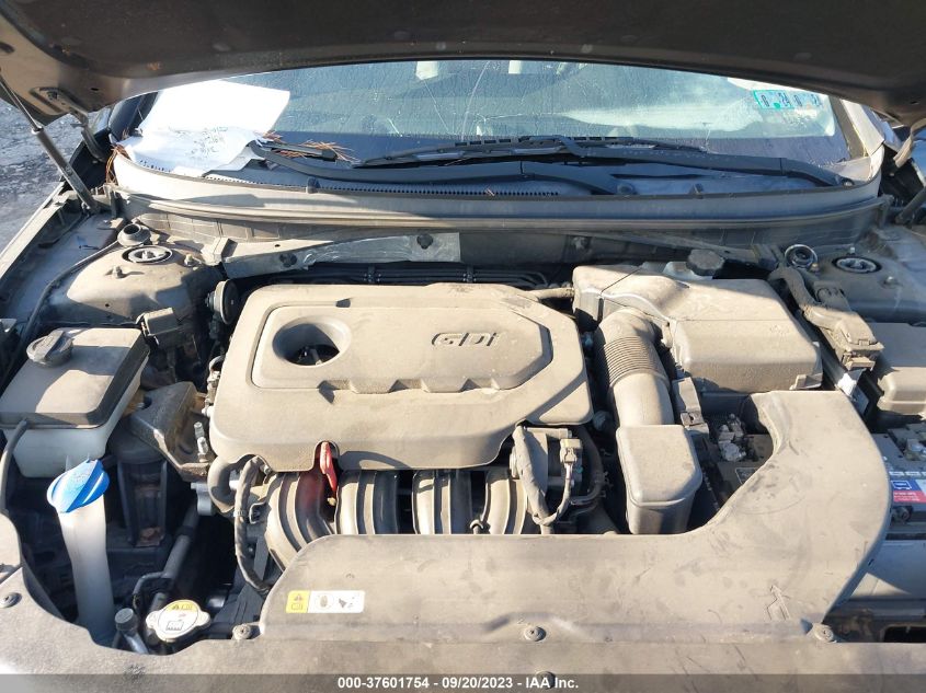 2015 HYUNDAI SONATA 2.4L SE - 5NPE24AF2FH228541
