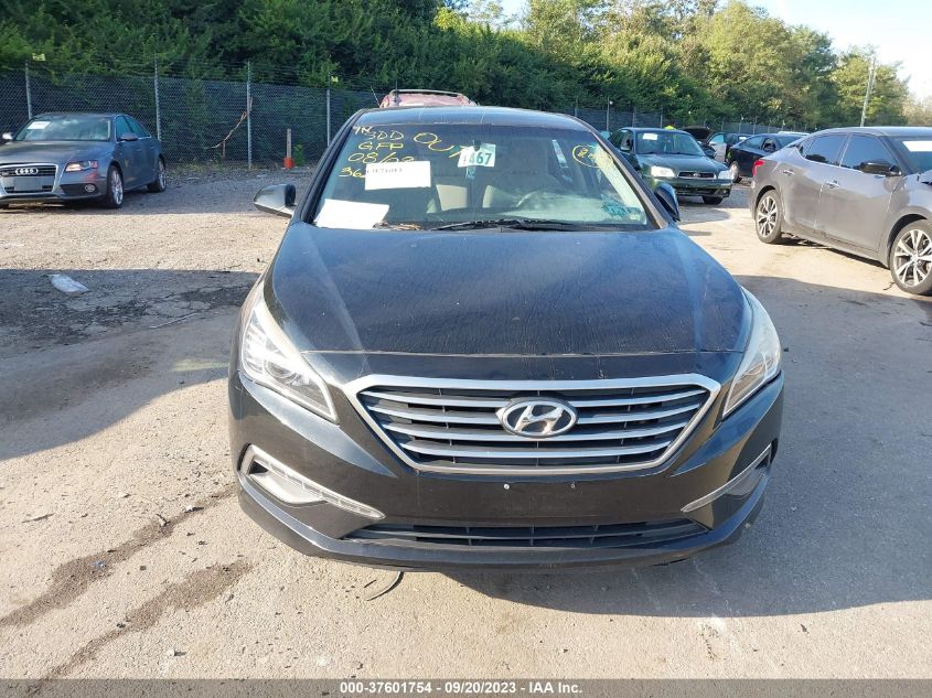 2015 HYUNDAI SONATA 2.4L SE - 5NPE24AF2FH228541