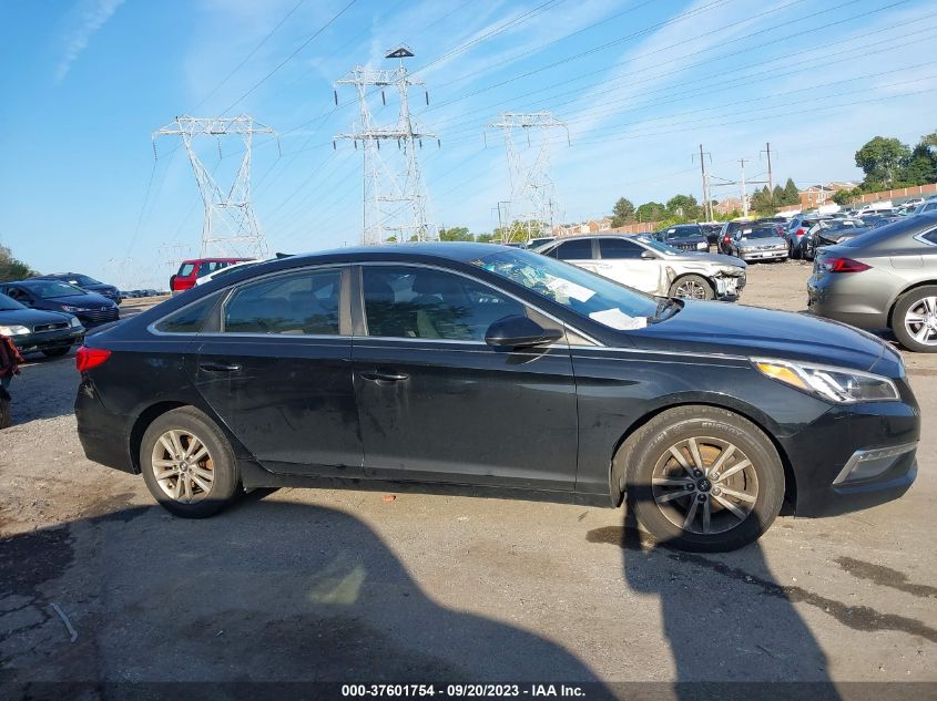 2015 HYUNDAI SONATA 2.4L SE - 5NPE24AF2FH228541