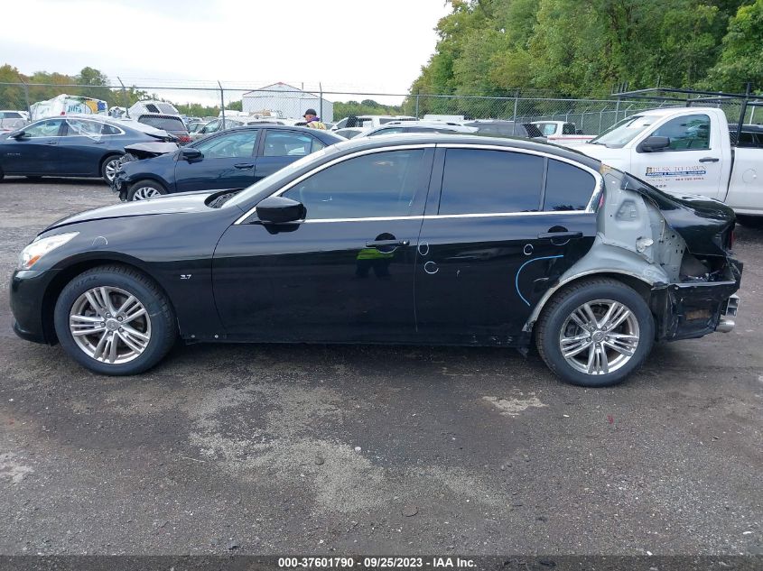 2015 INFINITI Q40 JN1CV6AR1FM521313