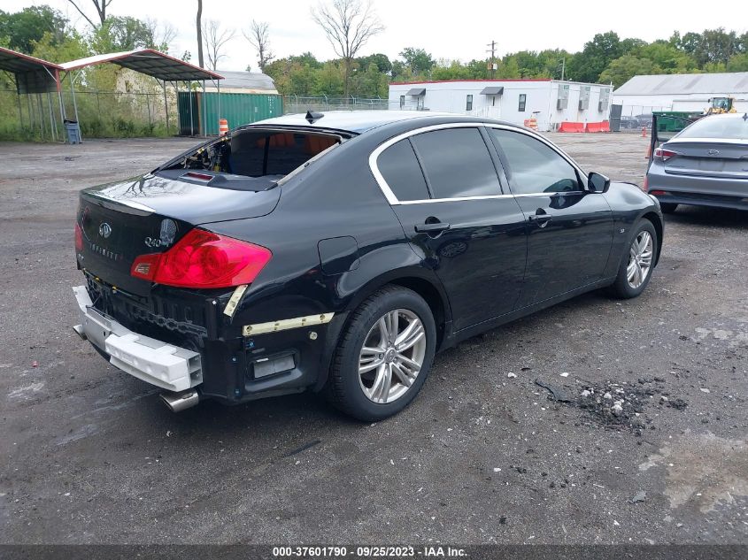 2015 INFINITI Q40 JN1CV6AR1FM521313