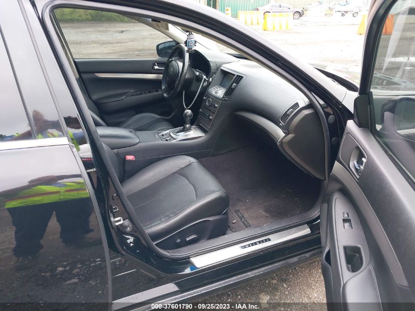 2015 INFINITI Q40 JN1CV6AR1FM521313