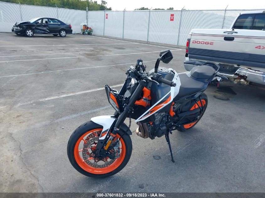 2021 KTM 890 DUKE R - VBKTU9406MM806521