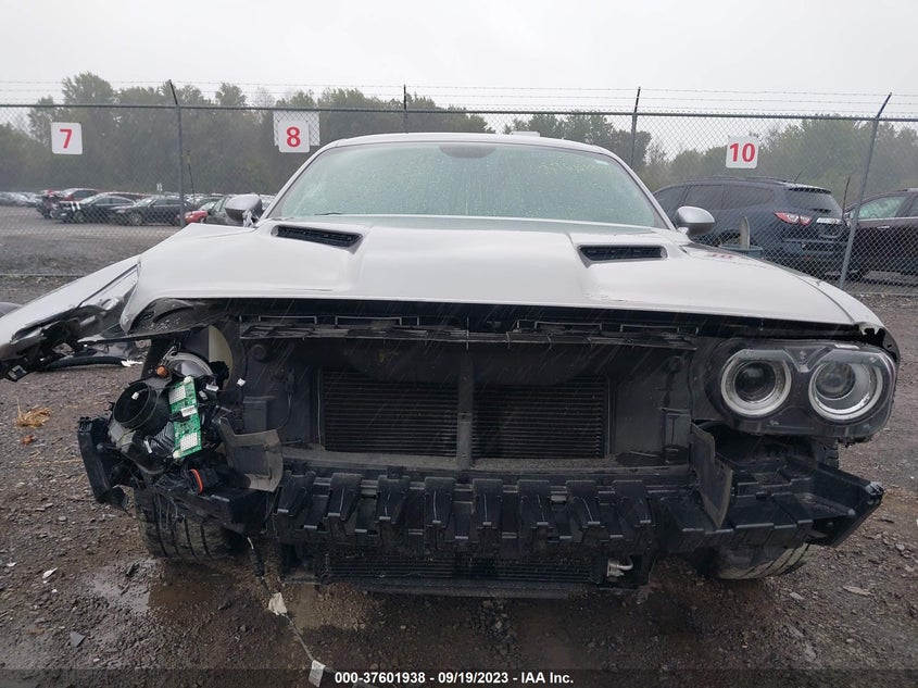 VIN 2C3CDZAGXJH183457 2018 DODGE CHALLENGER SXT PLUS