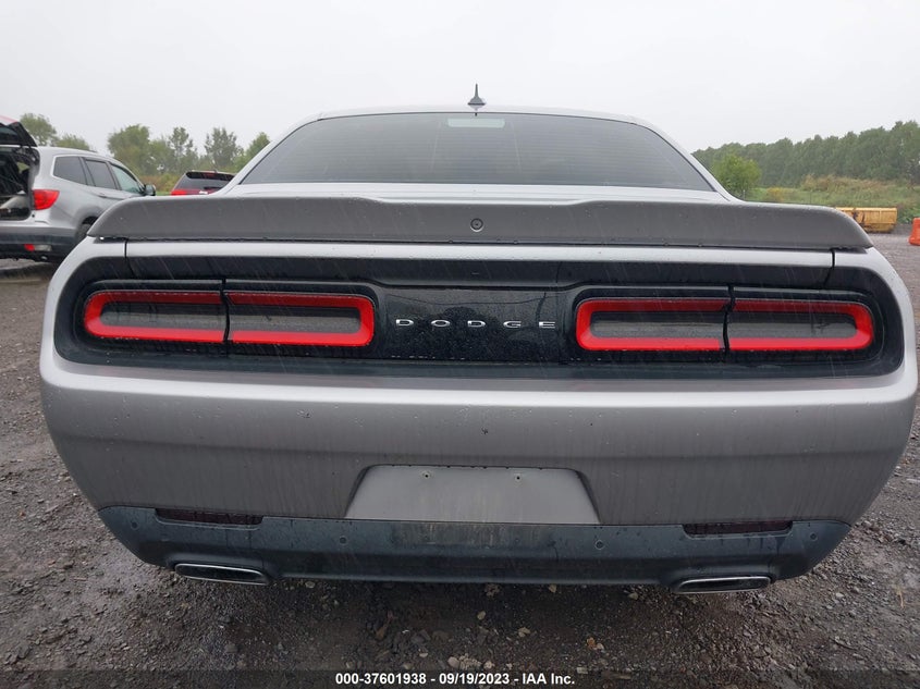 VIN 2C3CDZAGXJH183457 2018 DODGE CHALLENGER SXT PLUS