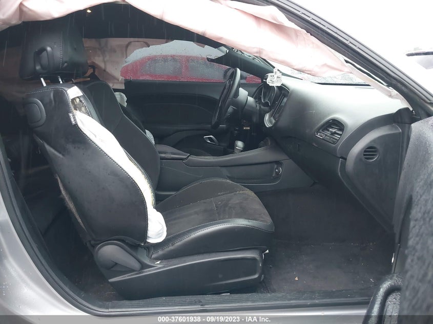 VIN 2C3CDZAGXJH183457 2018 DODGE CHALLENGER SXT PLUS
