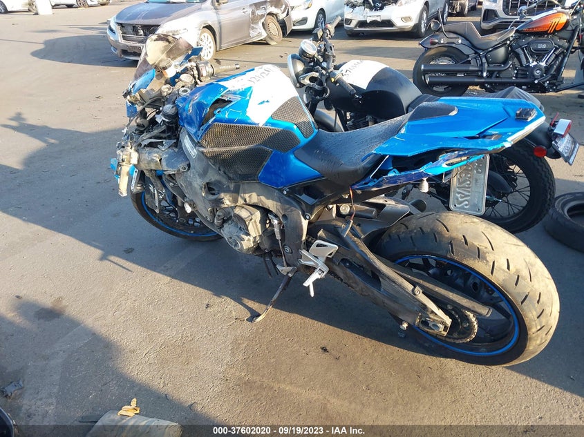 VIN JH2SC7718JK100531 2018 HONDA CBR1000 RR