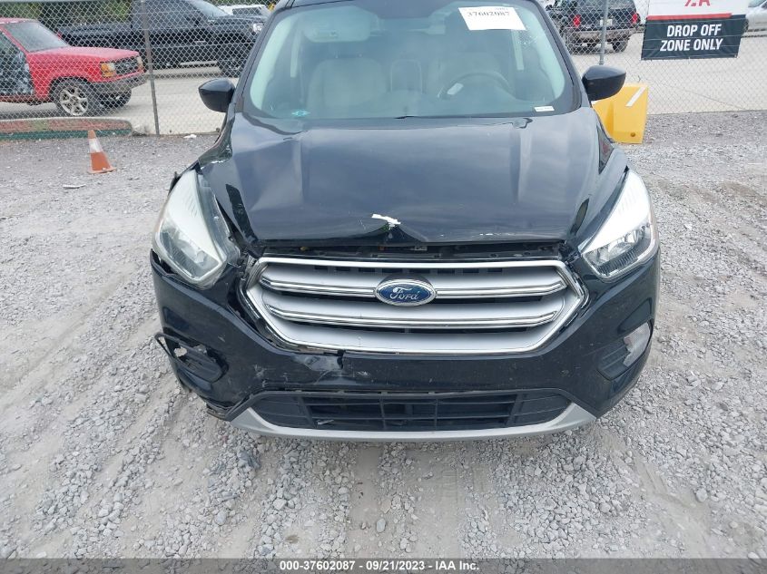 2017 FORD ESCAPE SE - 1FMCU0GD4HUD34641