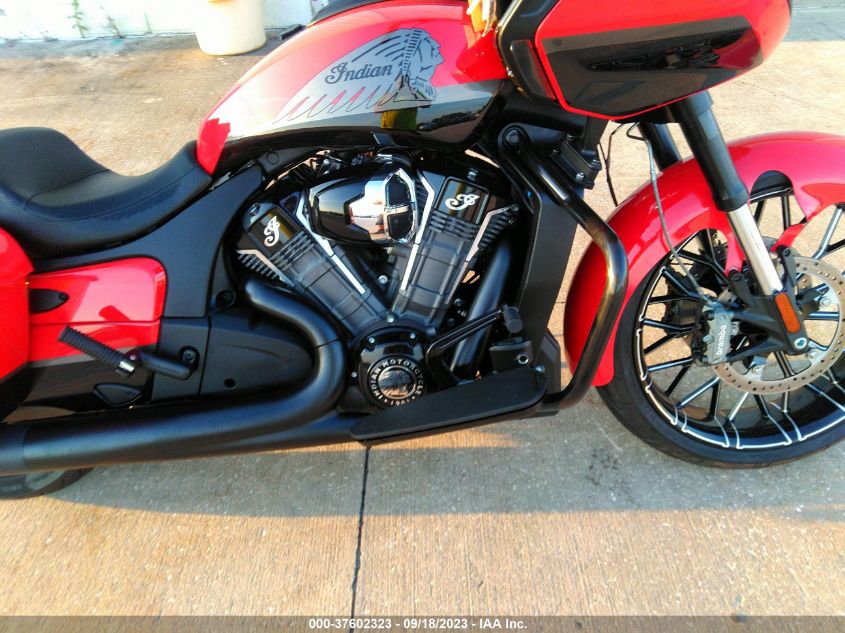 2023 INDIAN MOTORCYCLE CO. CHALLENGER DARK HORSE 56KLCCRRXP3417183