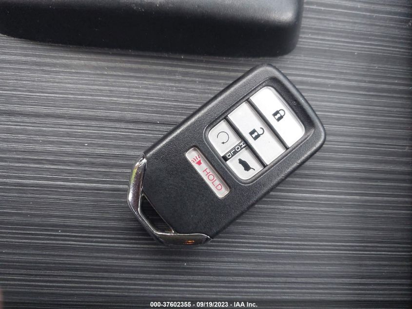 2022 HONDA PILOT TOURING - 5FNYF5H95NB002000