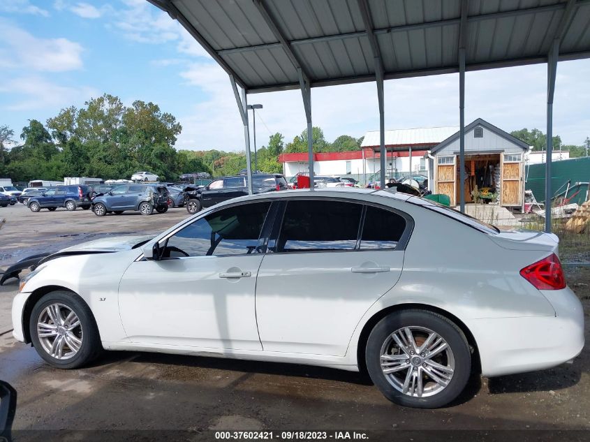 2015 INFINITI Q40 JN1CV6AR0FM650501