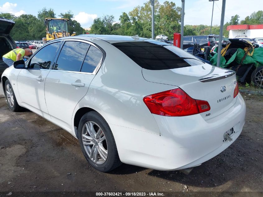 2015 INFINITI Q40 JN1CV6AR0FM650501