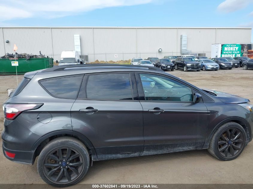 2017 FORD ESCAPE SE - 1FMCU0GD5HUE80899