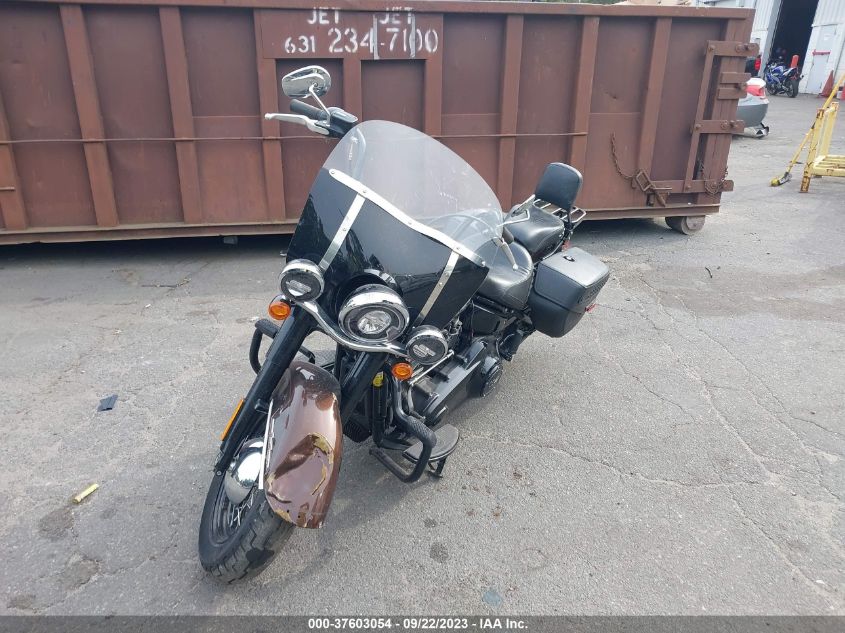 2019 HARLEY-DAVIDSON FLHCS 1HD1YBK26KB056506
