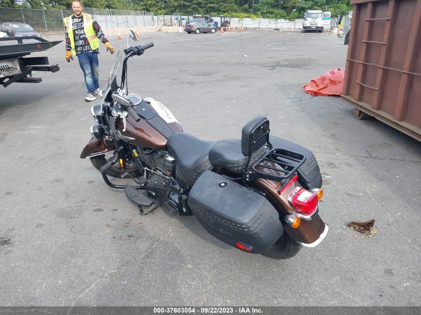 2019 HARLEY-DAVIDSON FLHCS 1HD1YBK26KB056506