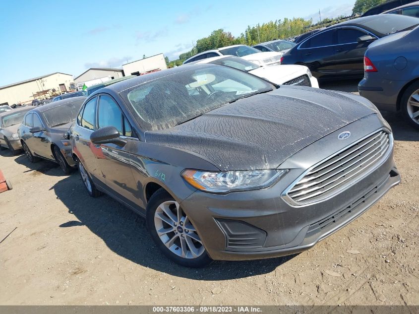 3FA6P0HD3LR164723 Ford Fusion SE