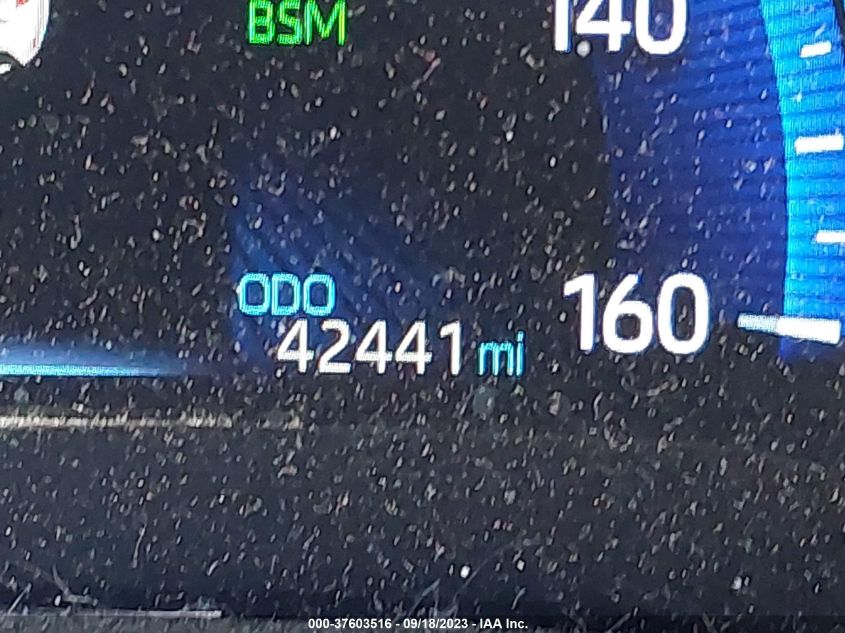 2019 TOYOTA COROLLA HATCHBACK SE/XSE JTNK4RBE2K3040135