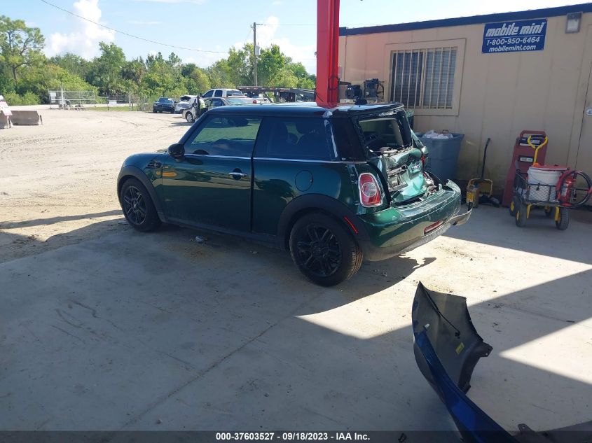 2013 MINI COOPER HARDTOP WMWSU3C56DT692479