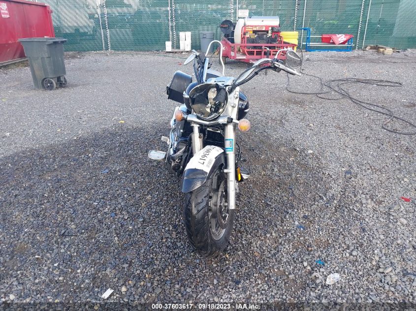 2011 YAMAHA XVS1300 A - JYAVP31E2BA000040
