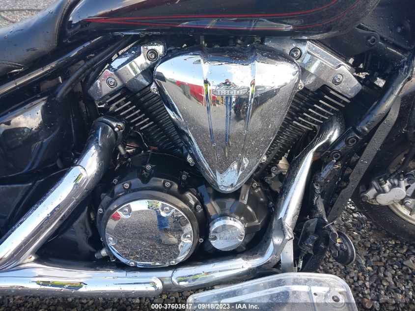 2011 YAMAHA XVS1300 A - JYAVP31E2BA000040