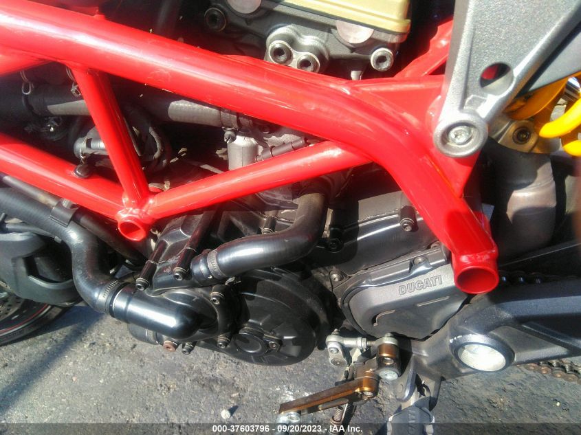 2016 DUCATI HYPERMOTARD 939 ZDM1YBJS4GB012244