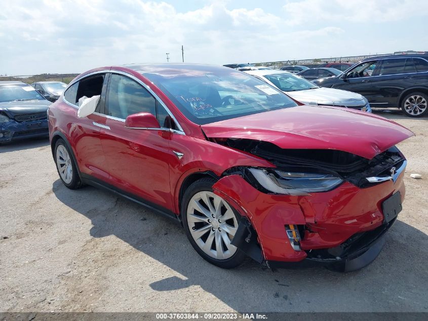 2018 TESLA MODEL X 75D/100D/P100D - 5YJXCAE25JF141820