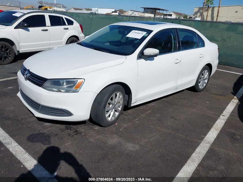 2013 VOLKSWAGEN JETTA SEDAN SE W/CONVENIENCE/SUNROOF - 3VWDP7AJ8DM441436