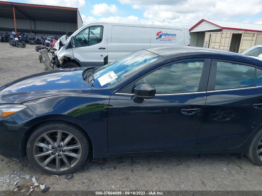 2018 MAZDA MAZDA3 4-DOOR TOURING 3MZBN1V33JM250167