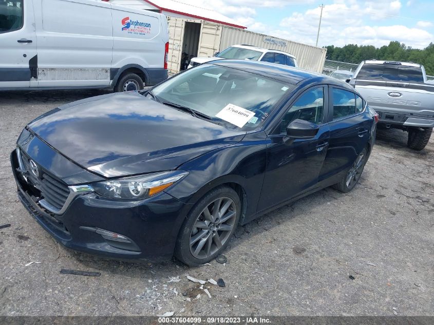 2018 MAZDA MAZDA3 4-DOOR TOURING 3MZBN1V33JM250167