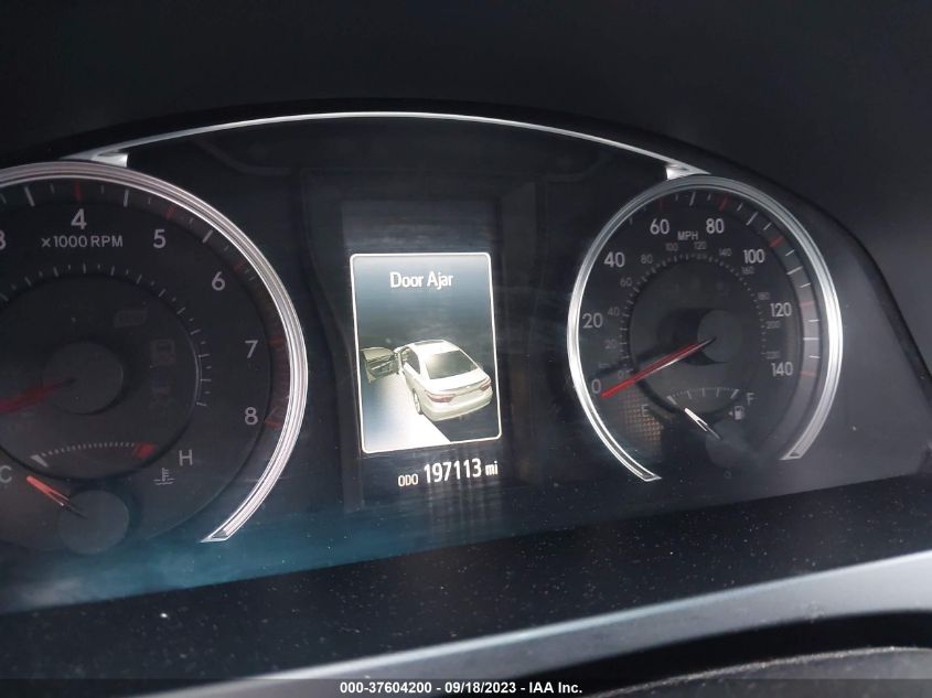 2015 TOYOTA CAMRY XLE/SE/LE/XSE - 4T1BF1FK2FU957118