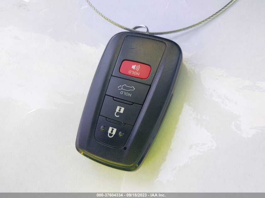 VIN JTMB6RFV6ND050206 2022 TOYOTA RAV4 XLE PREMIUM