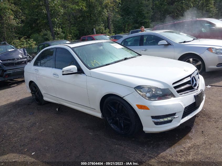 2014 MERCEDES-BENZ C-CLASS C 300 - WDDGF8AB5ER319804