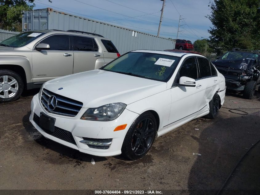 2014 MERCEDES-BENZ C-CLASS C 300 - WDDGF8AB5ER319804
